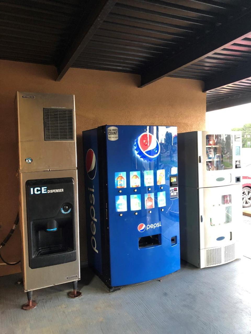 里奇堡/切斯特速8酒店 Richburg 外观 照片
