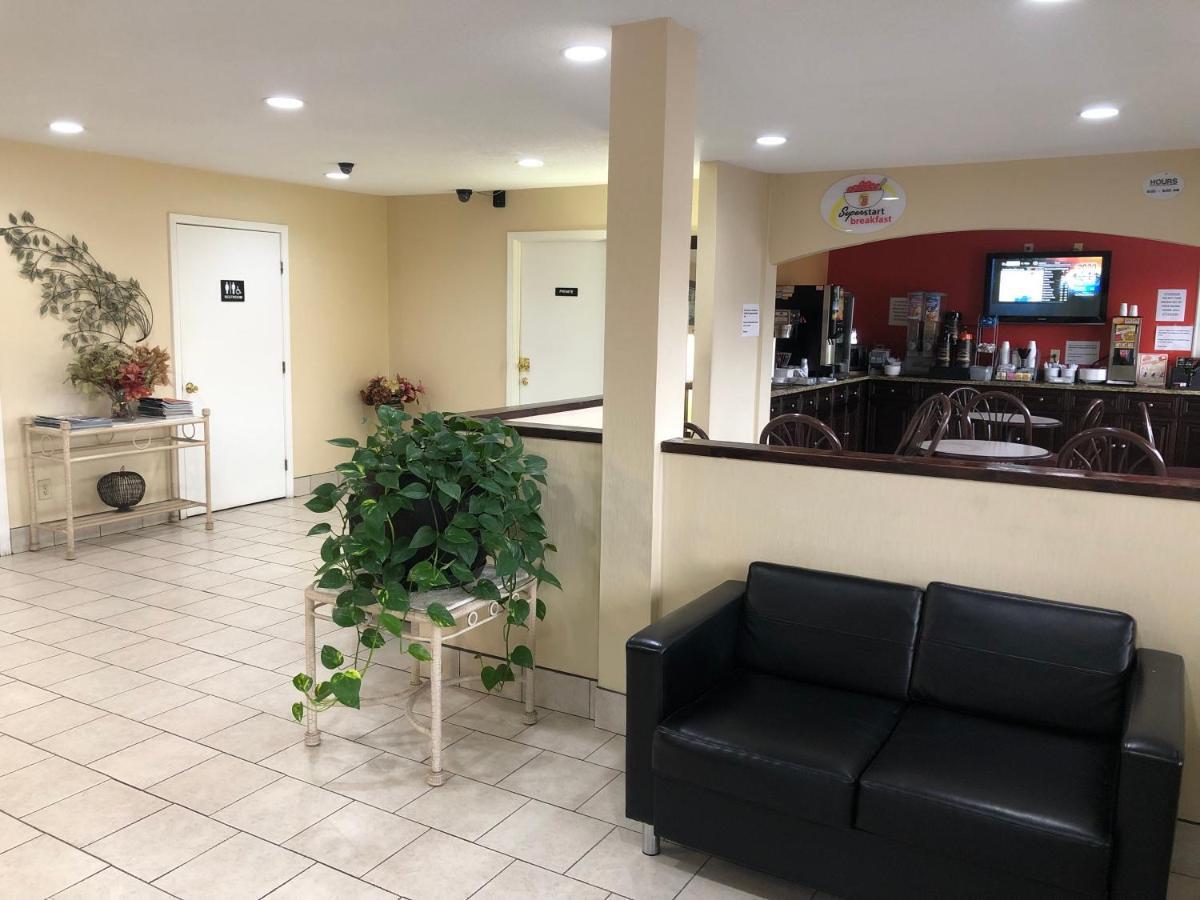 里奇堡/切斯特速8酒店 Richburg 外观 照片